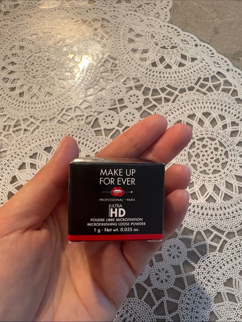 Makeup Forever Ultra HD Microfinishing Loose Powder — Black and Red Box